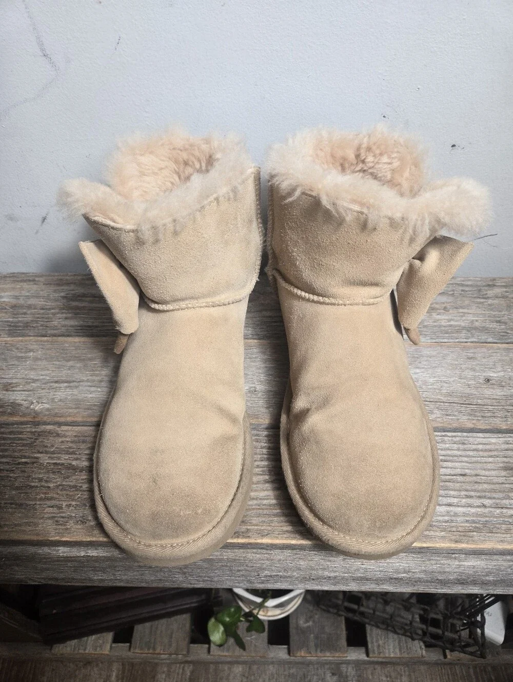UGG Classic Mini Bow Boots Shearling-Lined Suede Ankle Boots